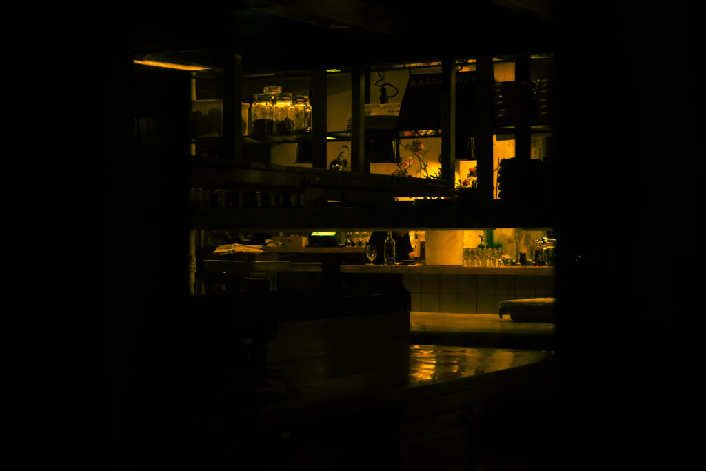 Amsterdam, nuit, street photo, photographie nocturne, tunnel, cuisine, cuisinier, photographie alimentaire